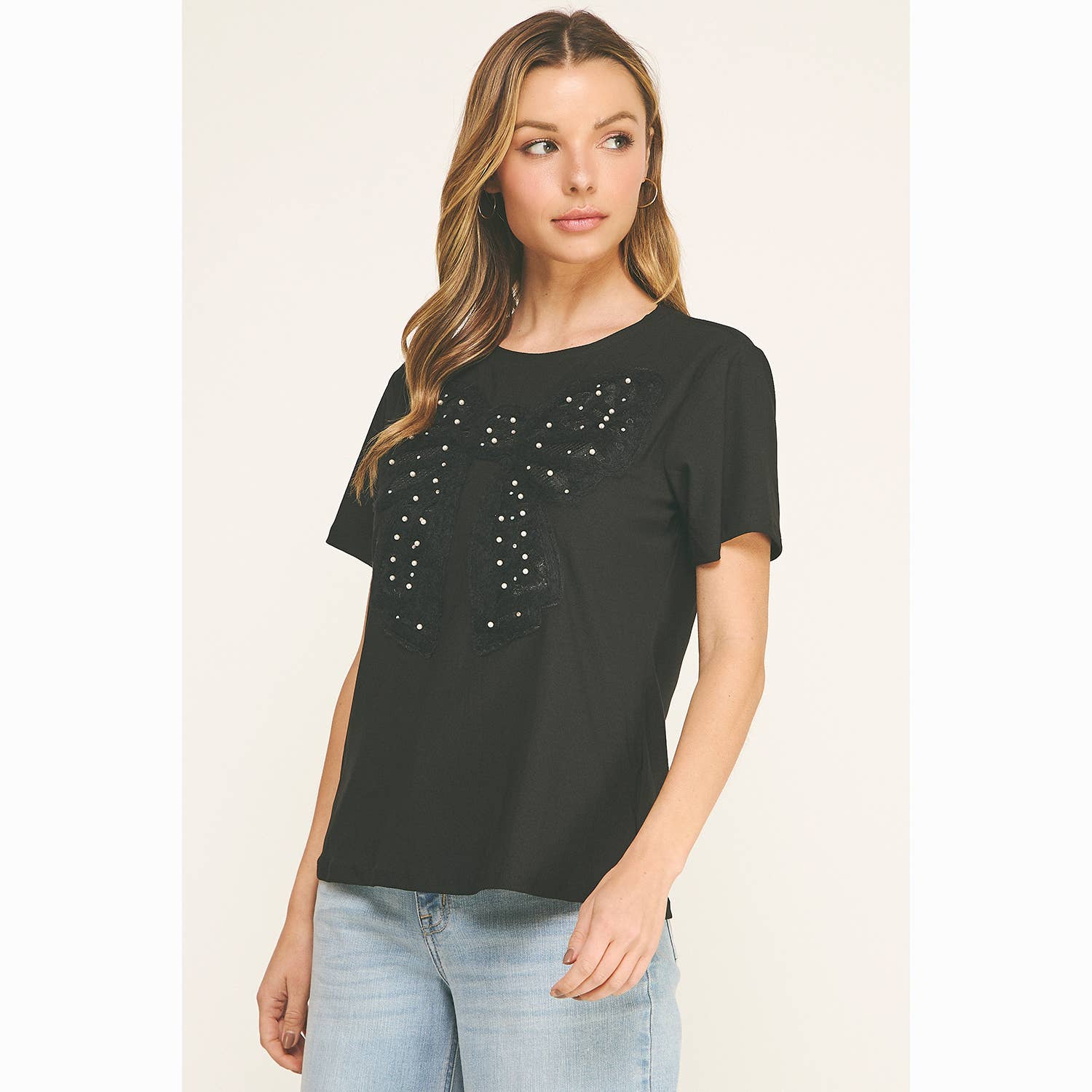 EMBELLISHED BOW RELAXED TEE