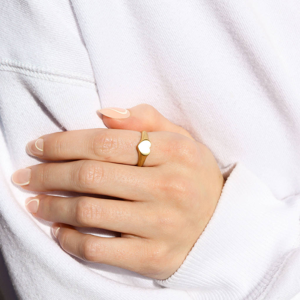 18k Gold Heart Ring - Engravable Heart Signet Ring for Women