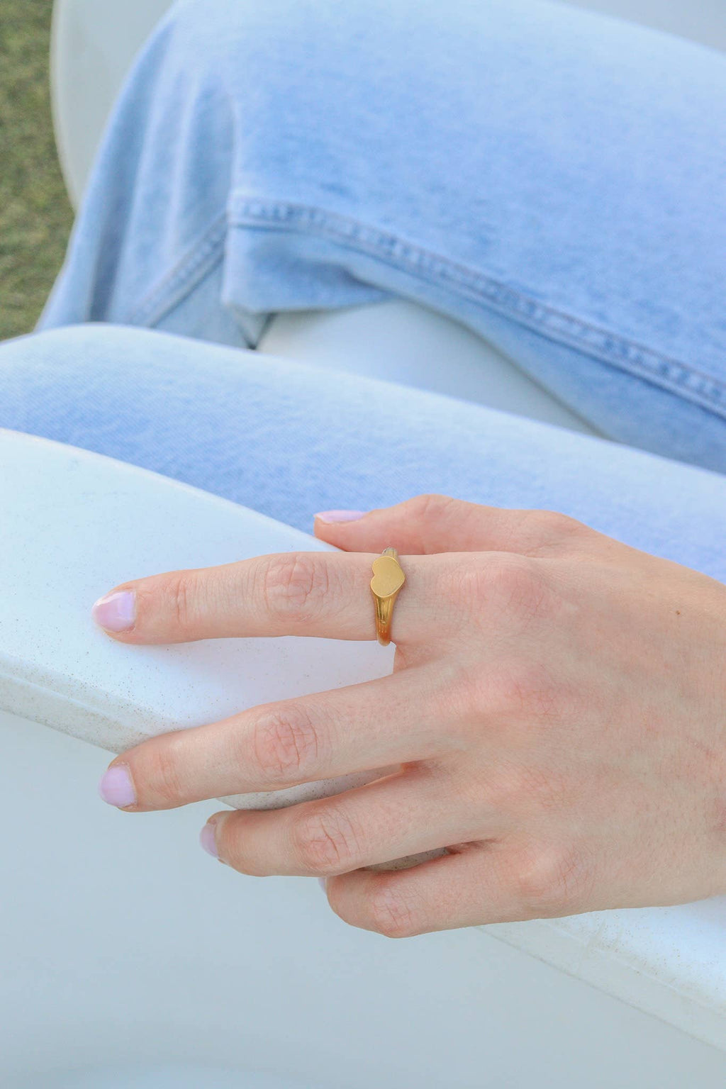 18k Gold Heart Ring - Engravable Heart Signet Ring for Women