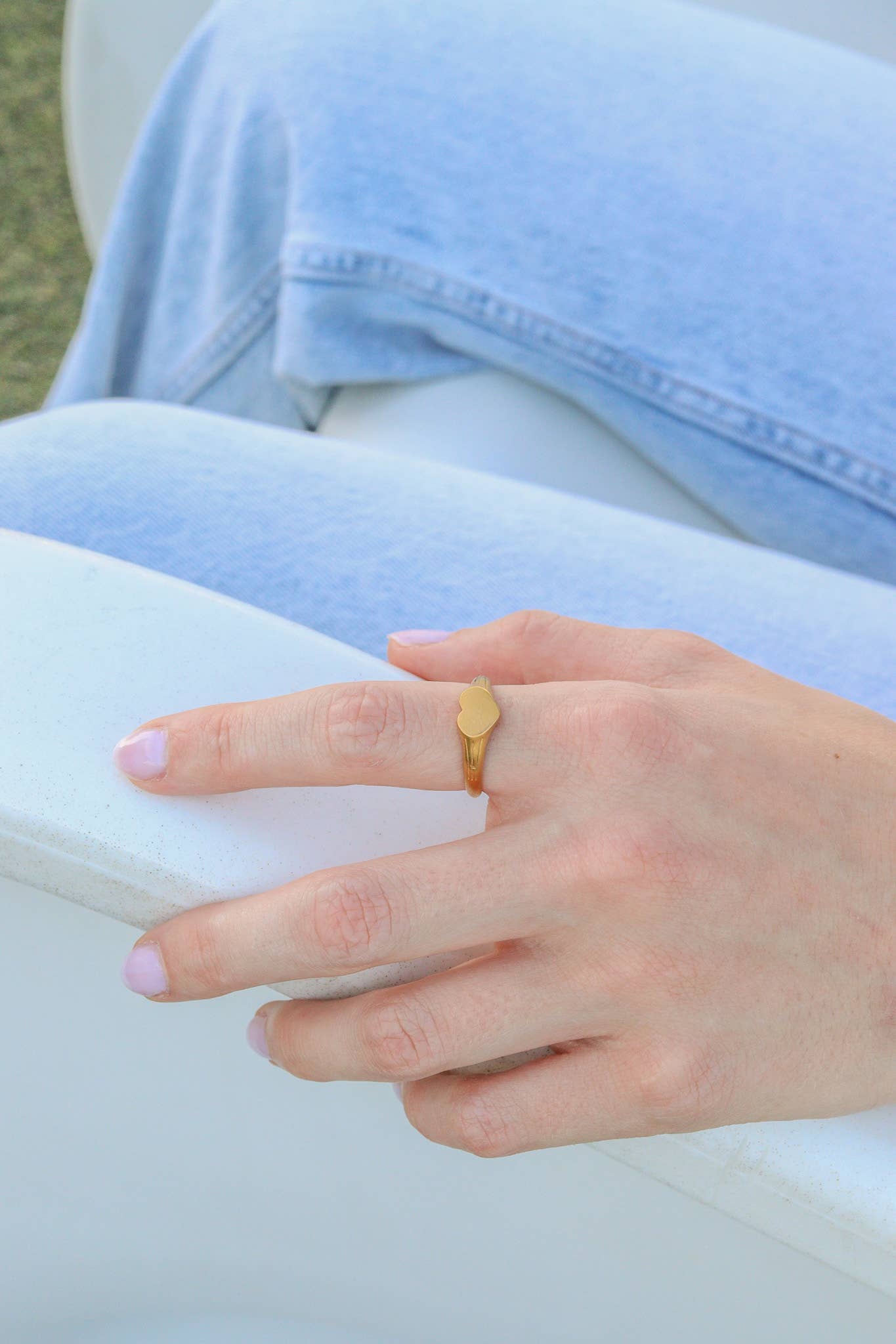 18k Gold Heart Ring - Engravable Heart Signet Ring for Women