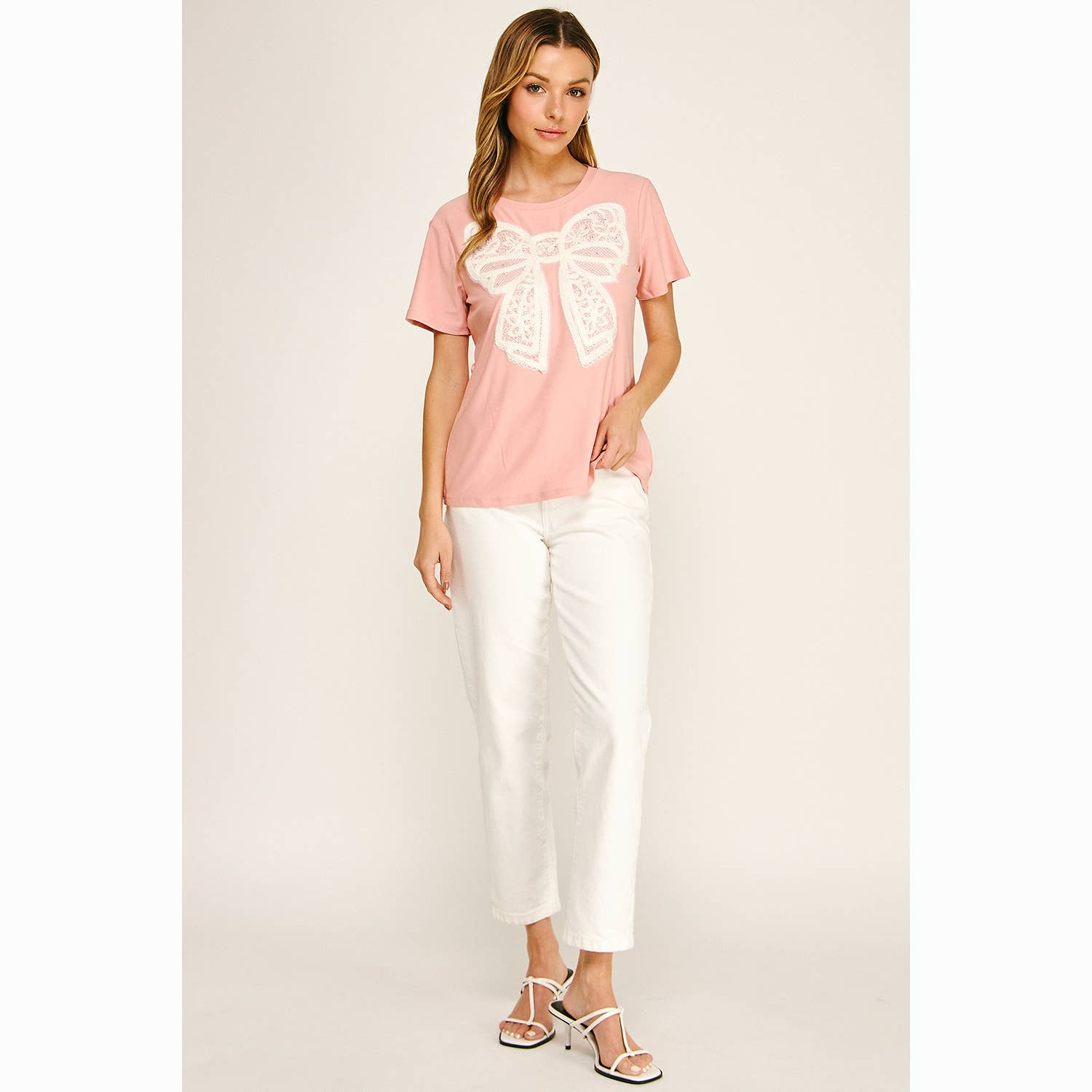EMBELLISHED BOW RELAXED TEE