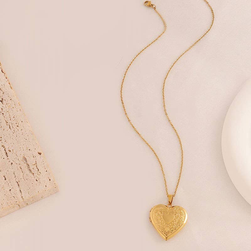 18K STAINLESS STEEL TARNISH FREE LOCKET NECKLACE | 40NK410