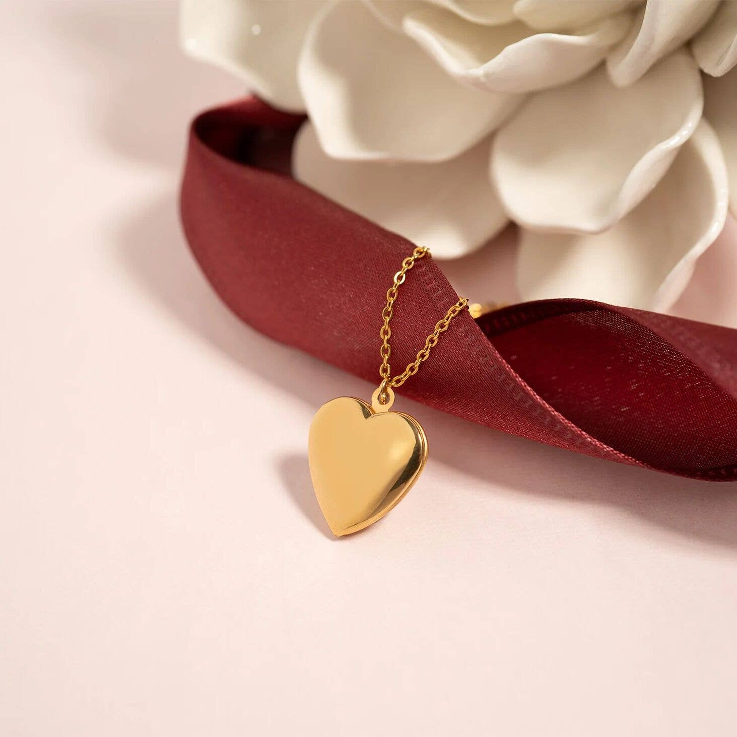 18K Gold PVD Stainless Steel Heart Locket / PDL0239