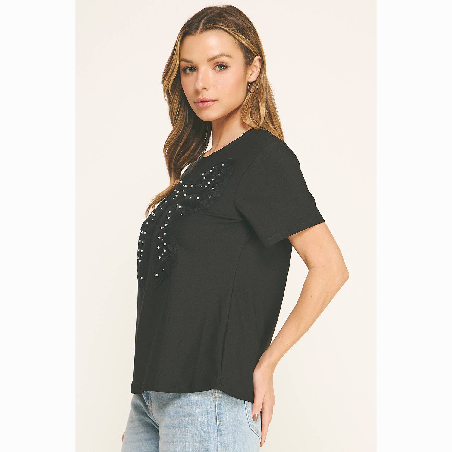EMBELLISHED BOW RELAXED TEE